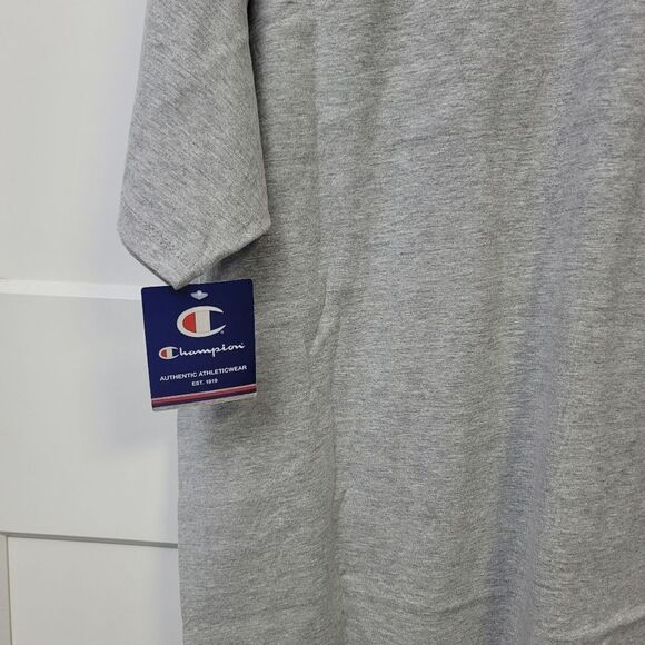 Champion short sleeve tee with logo across chest, size 2XL - Picture 5 of 6